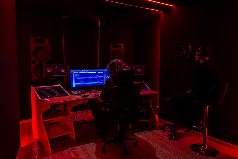 Sessione di Registrazione — Studio "Teatro"